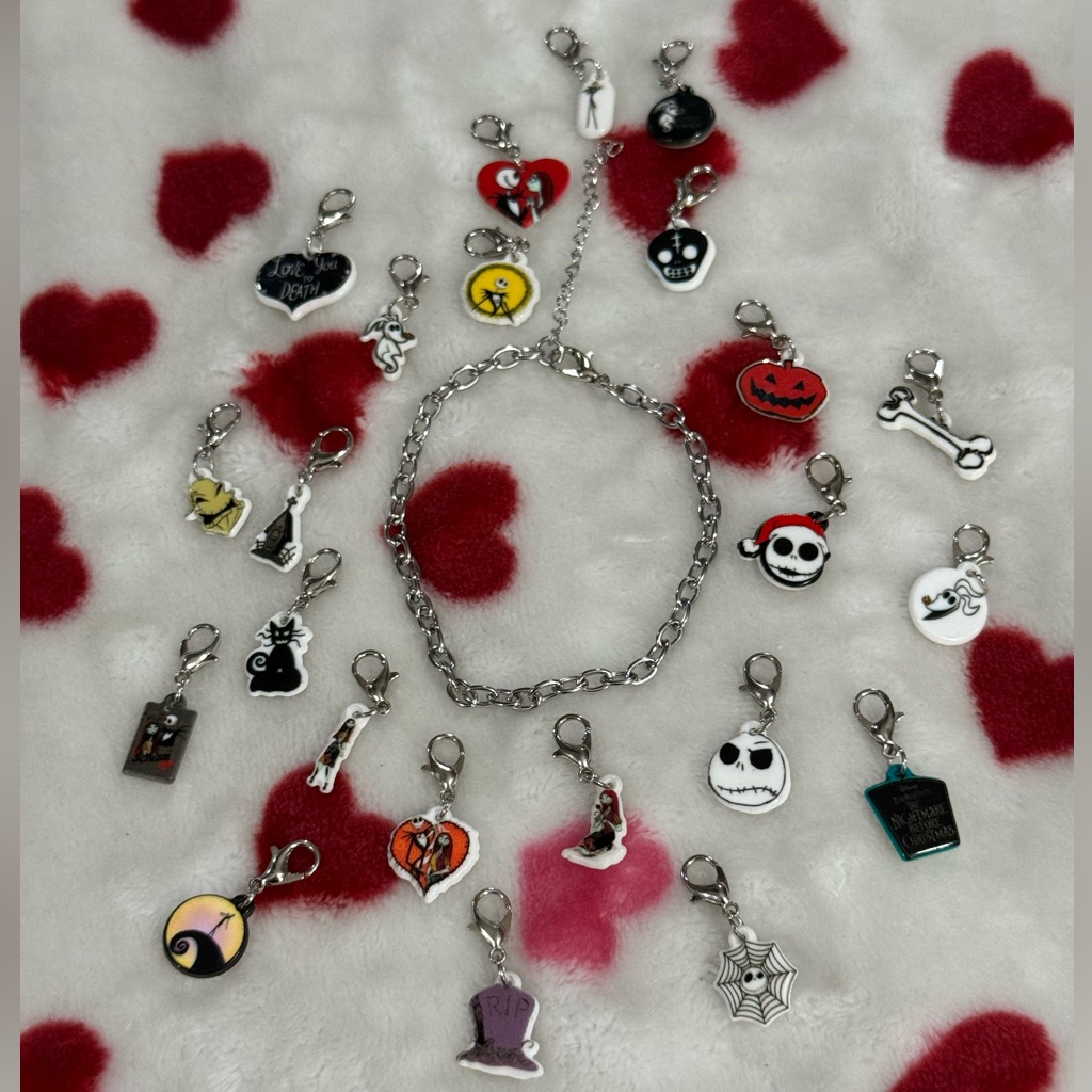 Nightmare Before Christmas Silver Charm Bracelet & 23 Nbc Themed Charms! New